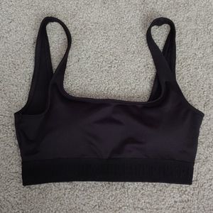 Ultimate scoop lightly lined sports bra